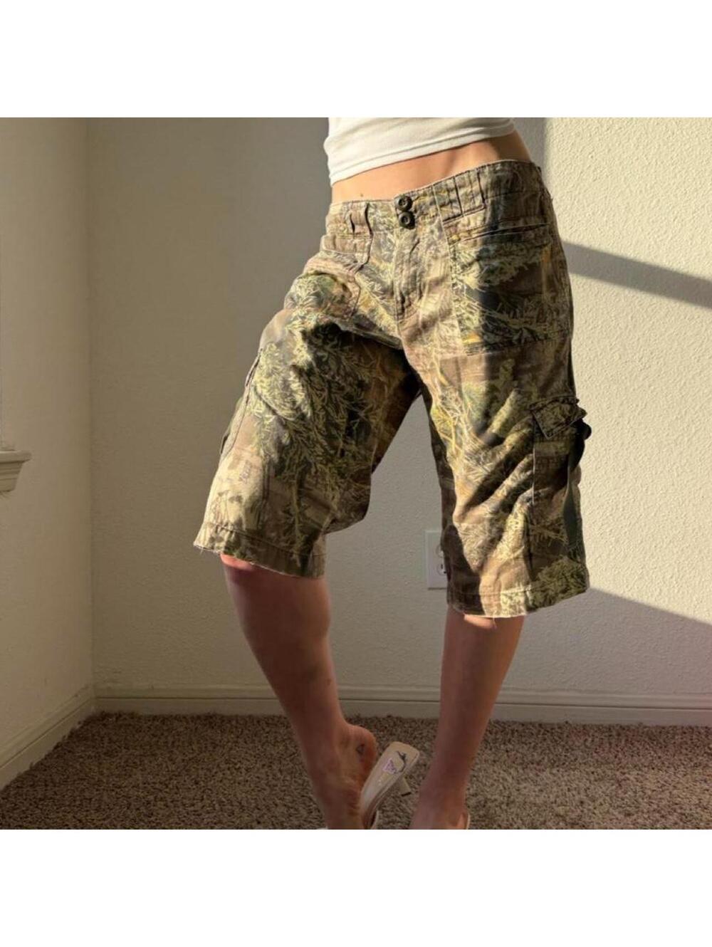 vintage authentic y2k low rise wide leg flare camouflage cropped cargo capris